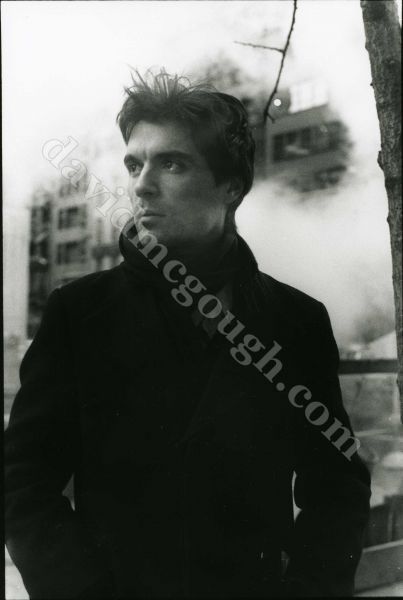 David Byrne 1977.jpg